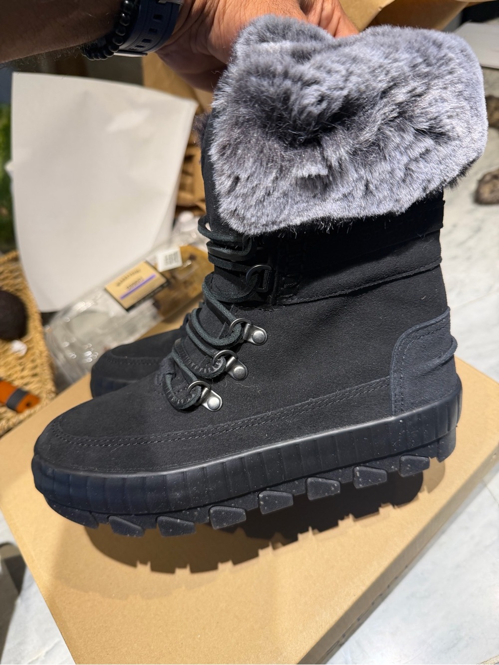 Sperry torrent winter laceup black